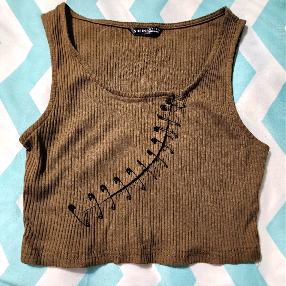 SHEIN 2 Ribbed White Top and army green cropped top sz medium, new